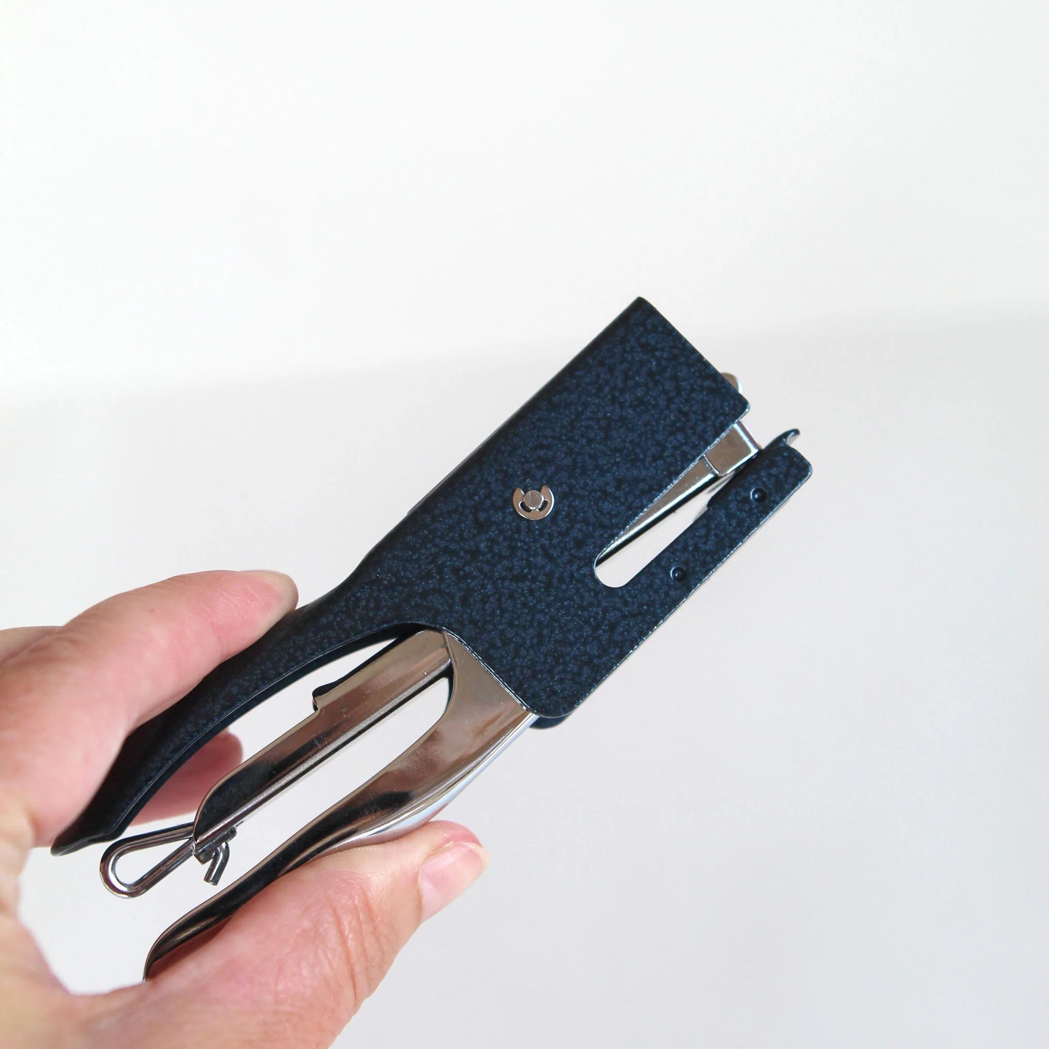 Plier Stapler - Image 9